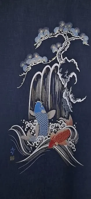 Carpes et cascade