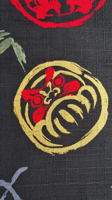 tissu japonais daruma rouge