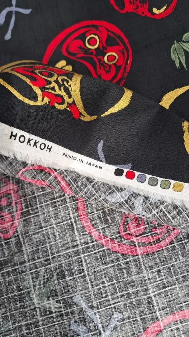 tissu japonais daruma rouge